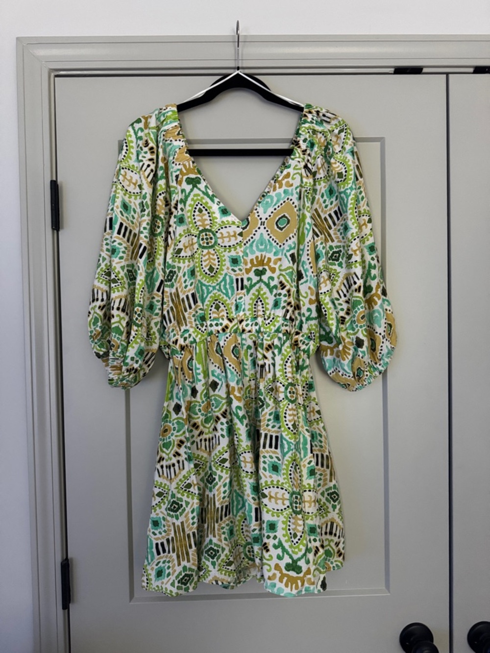 Green Patterned Spring Romper - Picture 2 of 4